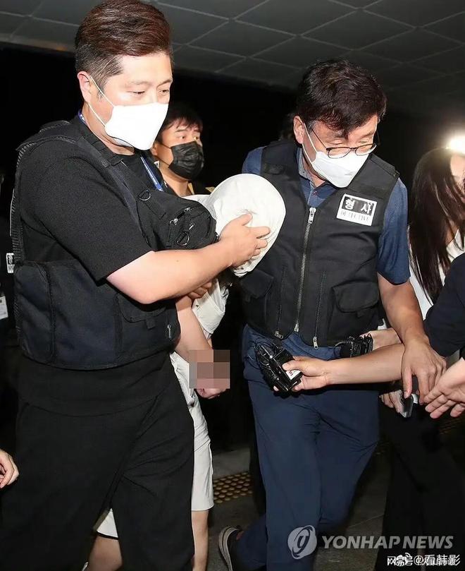 全市场:格雷茨卡向尤文自荐,目前他优先考虑留在欧洲