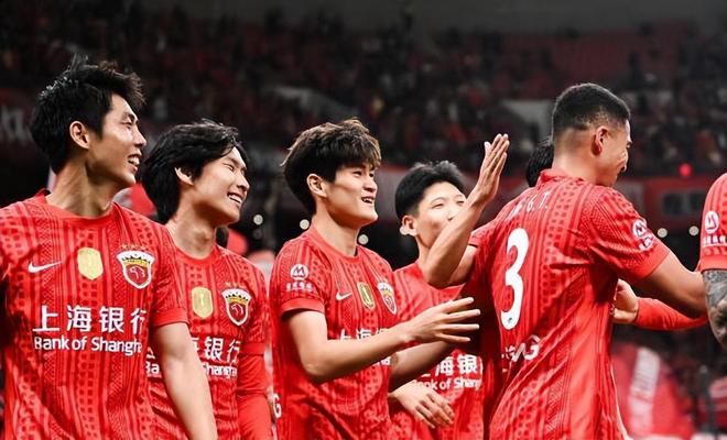 瑞士中锋假摔两黄变一红，雅金：难以接受这个判罚