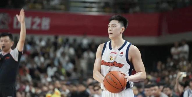 CBA常规赛收官形势：北京深圳争3广东锁第5，广州北控拼第12