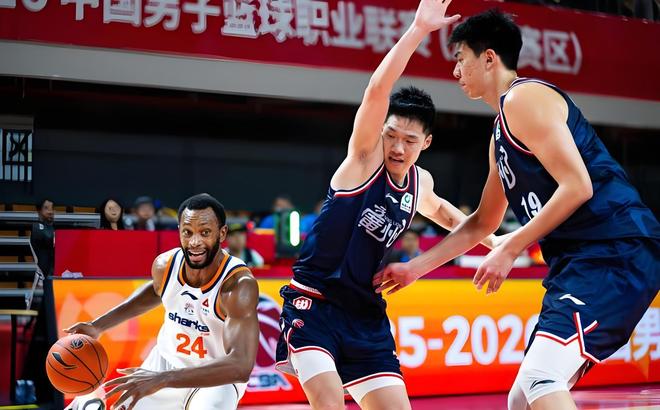 即将HWG，罗马诺：尤文将以3300万欧+浮动签下阿拉伊贝戈维奇