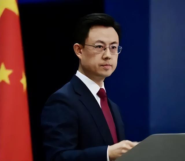 画面不堪入目，地下人奶交易乱象，成年人躺进怀里吃奶的灰色黑产