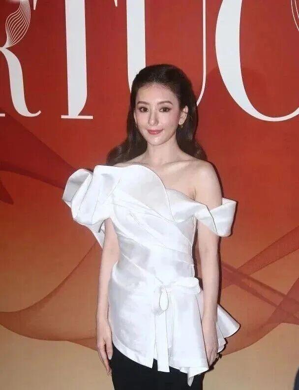 徐昕前往美国，廖三宁捐款10万元，赵柏清拒绝150万顶薪出国打球