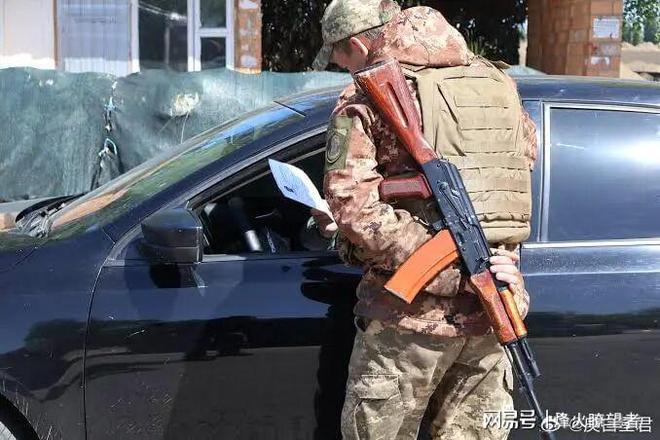 国际奥委会点名刘翔，释放三个强烈信号，苏炳添的话没说错，体育局给出的买断方案，参照其他奥运冠军的安置标准，大概在100万到110万之间