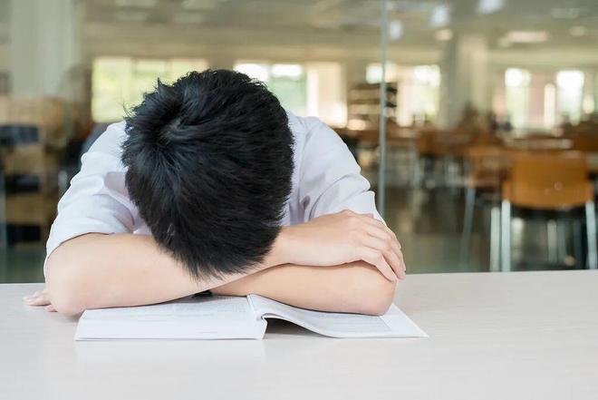 唯一留队参加夺冠活动的外援！单凭敬业精神，上海下季也该留下他