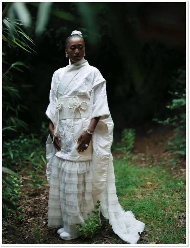 他是王昆的儿子,也是陈凯歌的前妹夫,曾服刑10年,人生现状如何