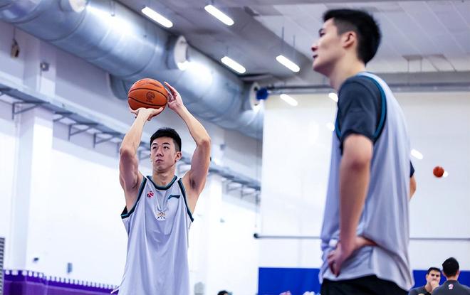 CBA3消息！李楠上任首钢主帅，广东宏远夺冠，林庭谦获顶薪合同！