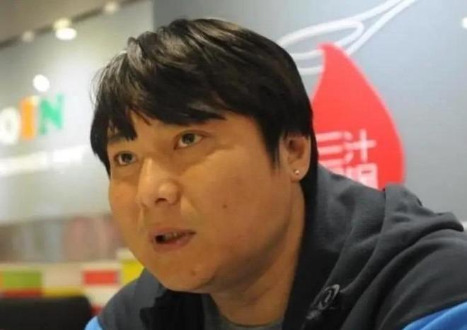 库里：我真心希望詹姆斯加盟勇士成真 更期待与他一块打高尔夫
